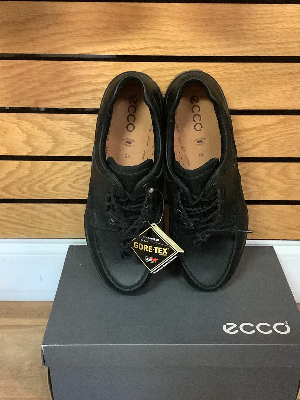 Ecco Track II Lace
